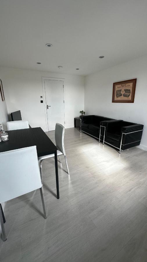 Stunning New 1 Bedroom Apartment لندن المظهر الخارجي الصورة